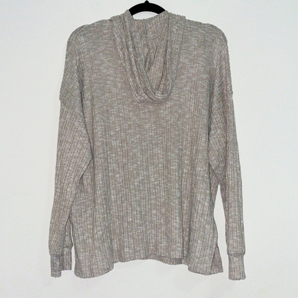 American Eagle Outfitters Hoodie Sweater - Picture 2 of 9